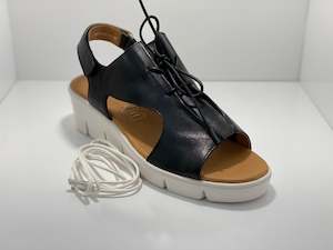 Efegie: Basanti Lace Up Sandals