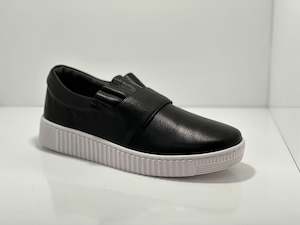 All: Bella Slip On Leather Shoe Hinako