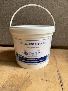 Crystalline Chlorine – Sodium Di-Chlor Pool & Spa Sanitizer (4kg Pail)