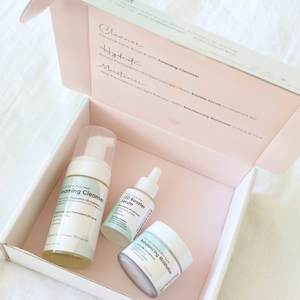 Illumination Premium Led Light Therapy Devices: Permaderm LED Booster Skincare Set