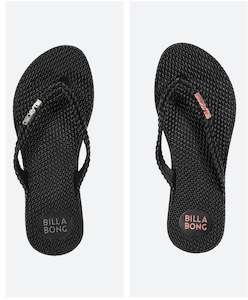 Jandals 1: Kick Back Thong - Blacks