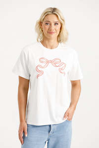 Home Lee: Chris Tee - White with Blossom Berry Bow