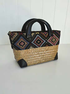 Handbags Wallets 1: Lamai Handbag