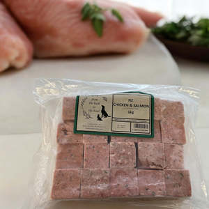 Bush to Bowl NZ Chicken & Salmon Mince 1 kg