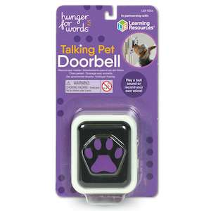 Train: Hunger For Words Talking Pet Starter Set