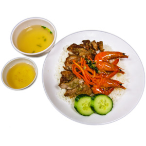 Rice Dishes: R11. Lemongrass Chicken & Prawn on Rice