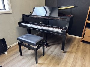 Products: 2011 Pre-Loved Yamaha GC1 Grand Piano 6327010 - Piano Land