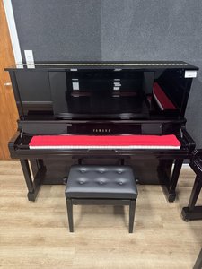 Products: 1989 Yamaha UX30Bl - Piano Land