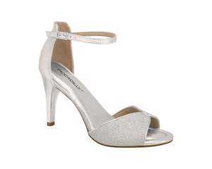 Fiesta: Piccadilly Ref: 727049 Comfortable Sandal Shoe Party Holiday Special Occasion in Silver