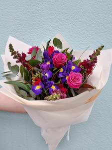 Send Flowers To Lyall Bay: Lavender Love