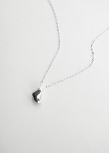 Products: ELISE NECKLACE - Pigment studio