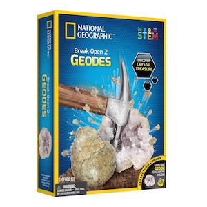National Geographic: National Geographic Break Open 2 Real Geodes Kit