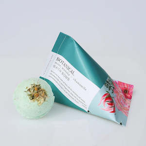 Botanical - Bath Bomb - Mint, Manuka & Chamomile