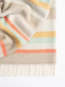 Weave: Weave Fetlar Throw - Sorbet