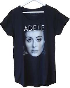 Vintage T-Shirt Adele 2017 Tour (Medium & XL)
