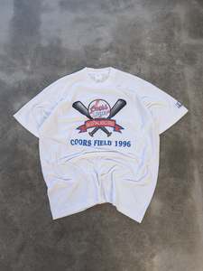 Vintage Sale: Vintage 1996 Coors Light Softball World Series Tee (XL)