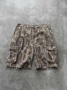 Vintage Camo: Vintage Camo Mossy Oak Cargo Shorts (W34)