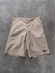 Vintage Shorts: Vintage Khaki Dickies Work Shorts (W32)