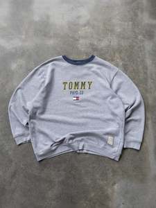 Vintage 90s Grey Tommy Hilfiger Sweatshirt (L)