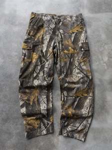 Vintage Bottoms: Vintage Winchester Camo Cargo Pants (XL)