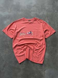 Vintage Disney Cartoon: Vintage Mickey and Pluto Pocket Tee (L)