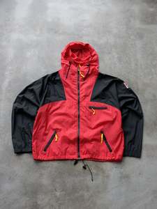 Vintage 90s Red Marlboro Adventure Team Colourblock Windbreaker (L)