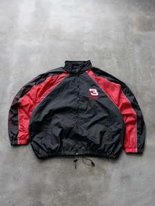 Vintage 90s Black NASCAR Dale Earnhardt #3 Windbreaker (XL)