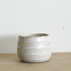 Ceramics: 15cm Line Gloss Ceramic Pot