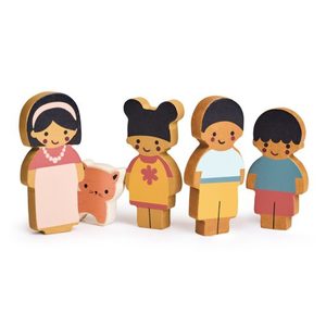 Doll Family with Cat- Wooden - Mentari