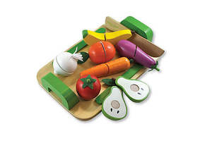 Family Dramatic: Fruit and Vege Set Wooden - Discoveroo
