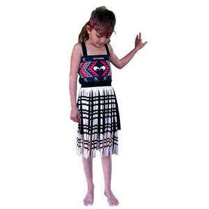 Girl - Kapa Haka - Kotiro - Gollygo