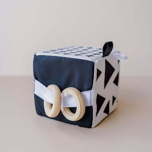 Black And White Baby Toys: Sensory Cube