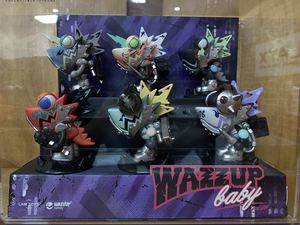 Lam Toys: LAM Toys - Chamelon Lizard Series 8 Figure Blind Box Display Set