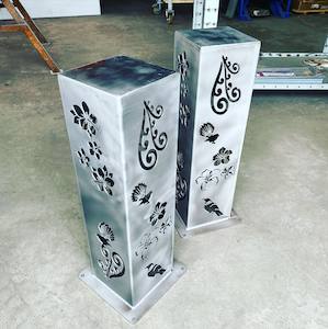 Single Decorative Pillar Sculpture