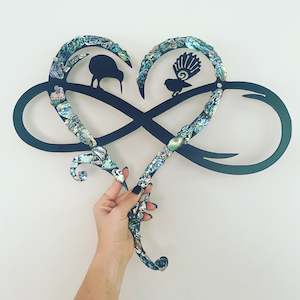 Kiwiana Infinity Heart