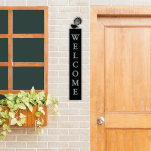 Sayings Slogans: Vertical Welcome Fantail / Kiwi