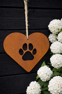 Garden: Paw Print Hanging Piece