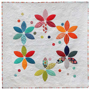 Ring of Flowers Quilt Pattern & Template - Carolyn Murfitt