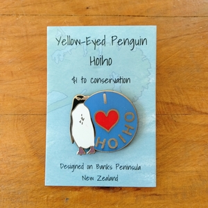 Hoiho Enamel Pin