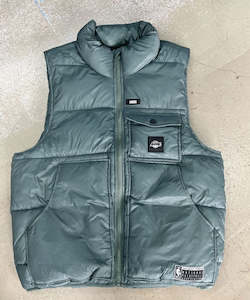 Mens Coats Vests Jackets: NBA Essentials Lakers Drew Puffer Vest - Forest