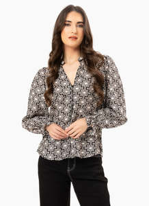 Seeking Lola Addyson Top - Liquorice