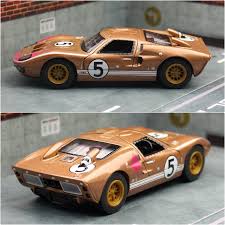 3 4 Years: Kinsmart - 1966 Ford GT40 MKII