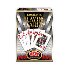 Games Puzzles: Classic Games - 100% Plastic Playing Cards