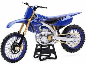 Die Cast Models: New Ray 2022 Yamaha YZ450 Dirt Bike