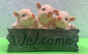 JGB - Polyresin Welcome Pigs