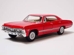 Kinsmart - 1967 Chevrolet Impala Red