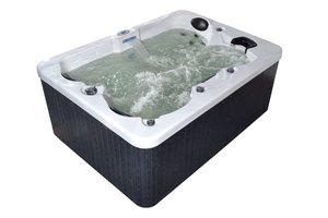 Products: Selwyn Spa Pool