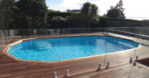 Oval Swimming Pool: Sterns – Whitsunday – Oval Deep End