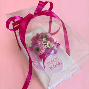 Fresh Flowers: Dainty Wrist Corsage