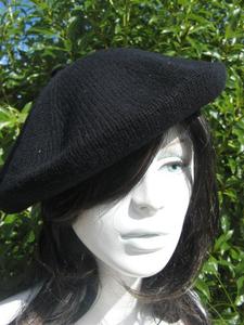 Gloves & Hats: Winter Beret